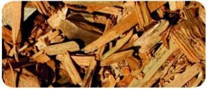 Farbige Holzschnitzel / Deko-Chips - GOLD - Bodenabdeckung Garten 20-40mm / 35 l Sack